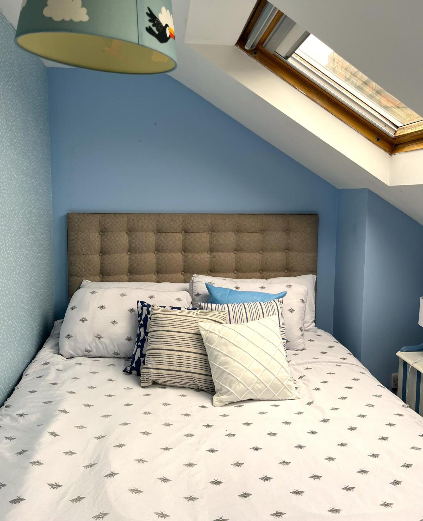 Charming Cottage Retreat With Garden - Sleeps 12 Бристоль Экстерьер фото